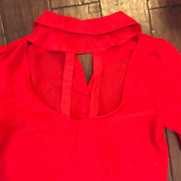 Button Down with Caged Back - Picture 5 of 5